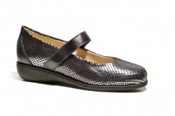 Mercedes Doctor Cutillas piel lycra plomo-1