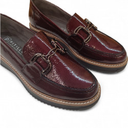 Mocasines Pitillos burdeos de charol para mujer-2