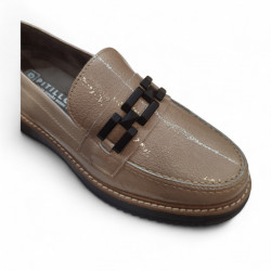 Mocasines Pitillos modernos en beige con cadena-3