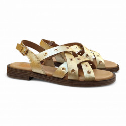 Sandalias Porronet planas con tachas y planta gel