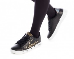 Zapatilla casual Refresh negro letras-1