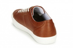 Zapatillas casuales Levi´s Woodward marrón-2
