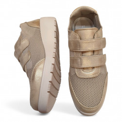 Zapatillas de arreglar para diario en oro con velcros-2