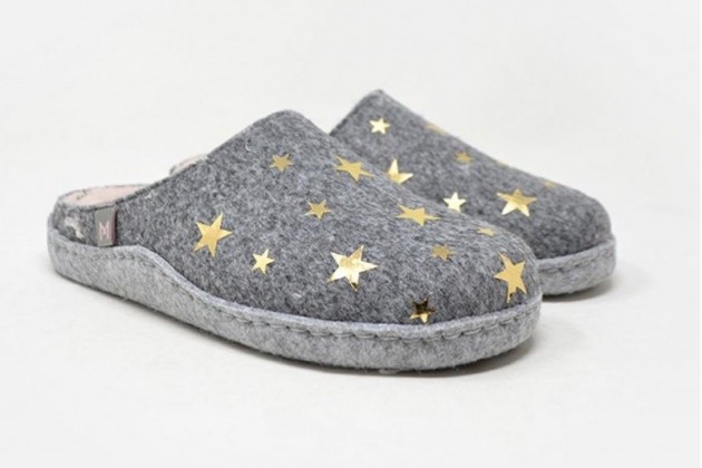 Zapatillas casa Macarena Home estrellas gris-1