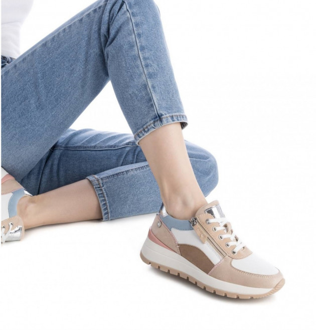 Zapatillas casuales con cremallera modernas beige-1