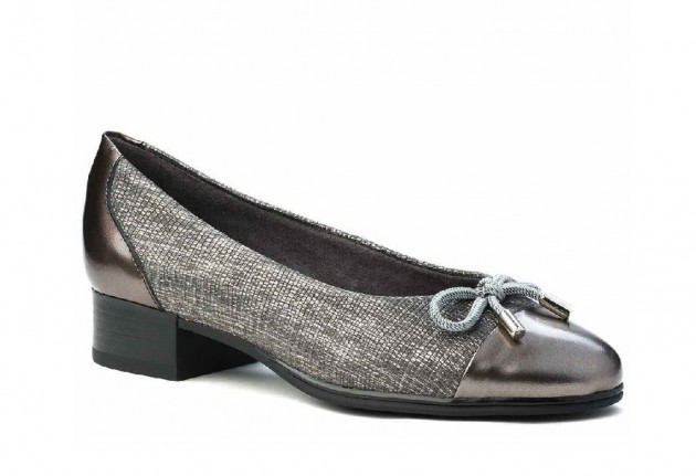 Zapato corte salón Pitillos tacón bajo piel humo gris-1