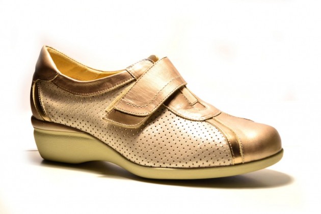Zapato Doctor Cutillas con velcro de piel beig pico-1