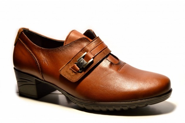 Zapato tacón Fluchos piel velcro cuero-1